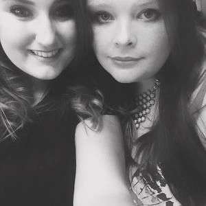 Meet your Posher, Roxanne